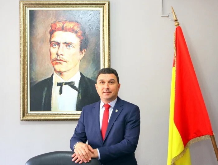 Поздрав от кмета на Община Генерал Тошево Валентин Димитров по повод 5 октомври – Международен ден на учителя